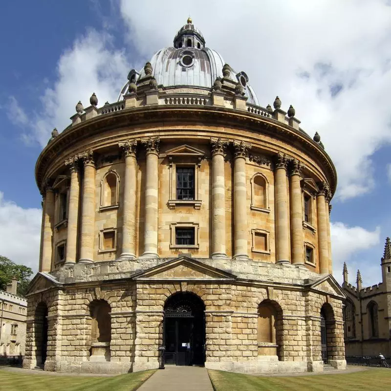 The Radcliffe Camera against a blue sky 